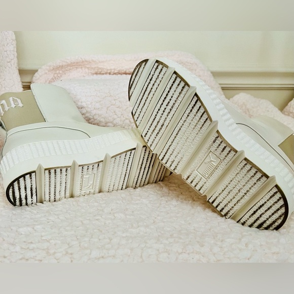 EUC PUMA x FENTY Rihanna Collection Chelsea Sneaker Boot Creepers Women’s 7.5 - Picture 7 of 10